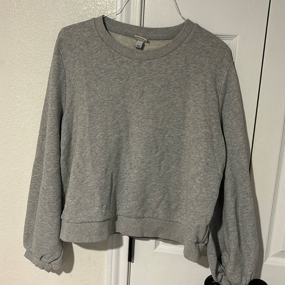 Gray sweatshirt